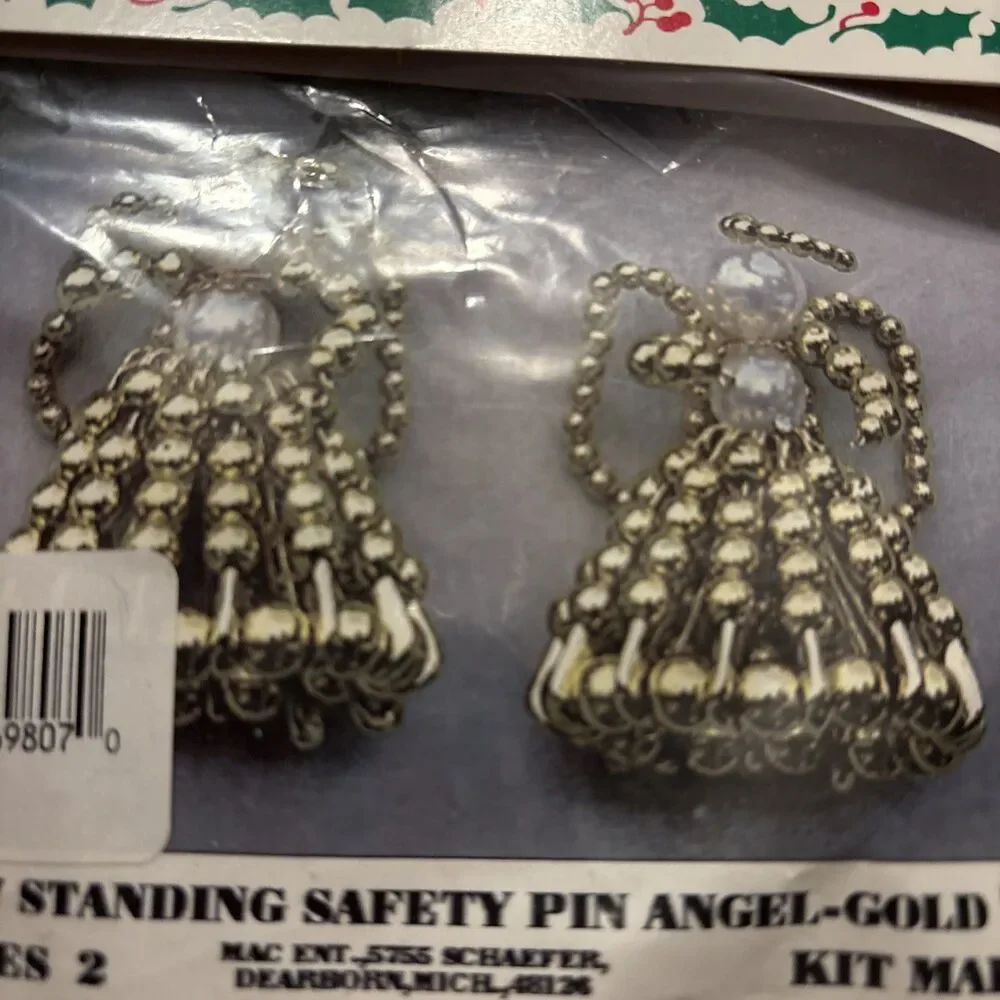 2 Vintage Christmas Craft Kits Merri Mac Beads Safety Pin Angels White/Gold New